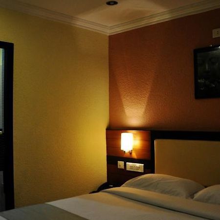 Moments Hotel Kolkata Ngoại thất bức ảnh