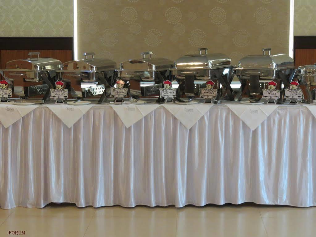 Moments Hotel Kolkata Ngoại thất bức ảnh